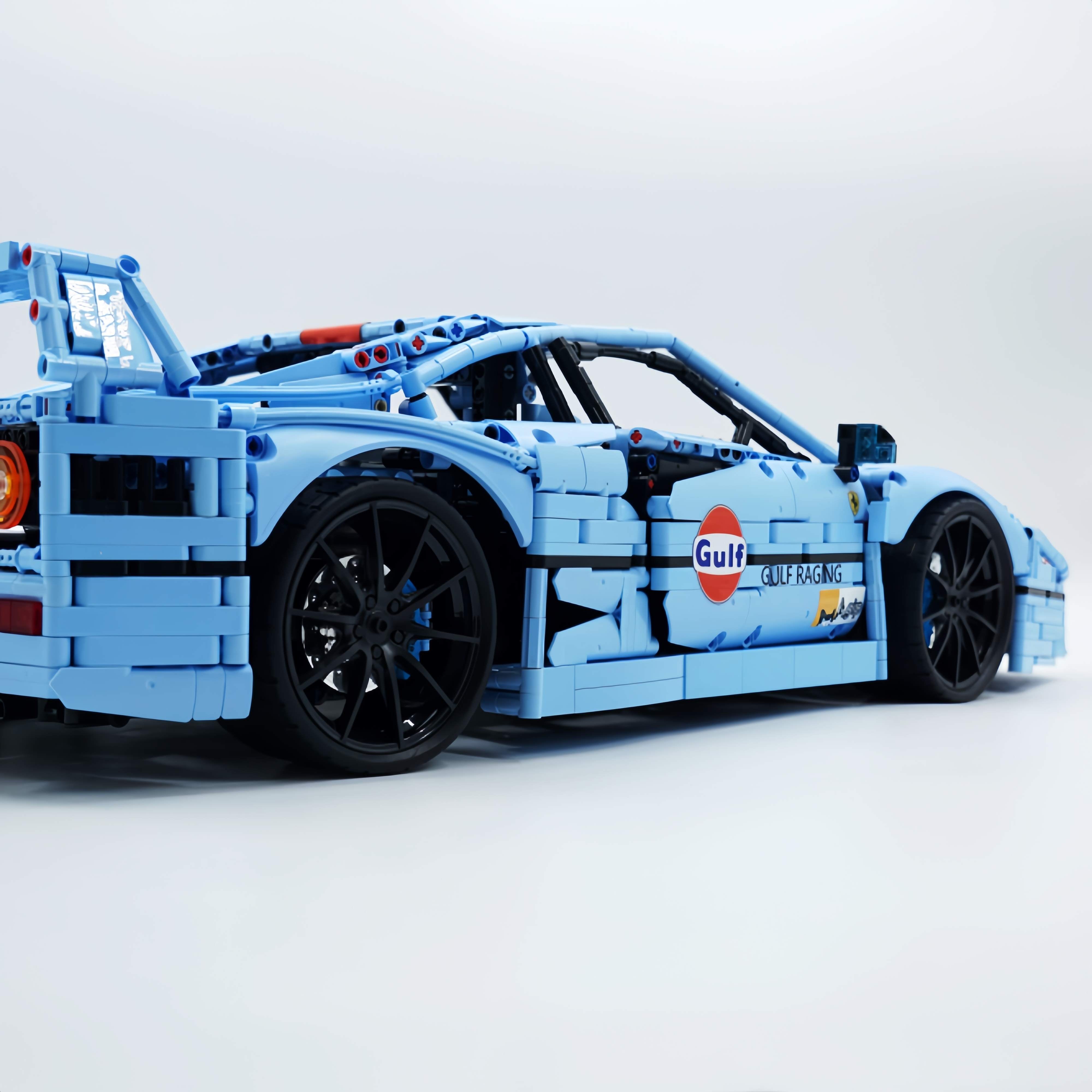 1:8 The Ultimate Ferrari F40 Supercar, Gulf Blue Custom Edition (4026 PCS)