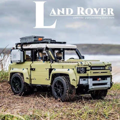 Land Rover Defender, Removable Roof Rack, Rotating Gear to Recover the Tow Rope, Travel Compartment, Foldable Rear Seats, Four-Speed Gearbox, Six-Cylinder Engine (2623 Pcs)