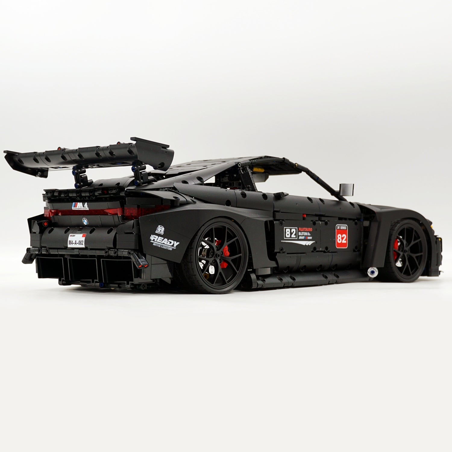 1: 8 BMW M4 GT3 Building Set, Fully Detailed Simulation, The Ultimate Collectible (4556Pcs)