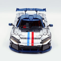 1:8 The Ultimate FERRARI F80 | Remote Controlled V6 Prancing Horse Hypercar | Silver Limited Edition (3998pcs)