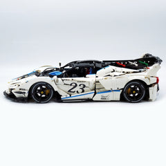 LaFerrari FXXK EVO a escala 1:8 | Edición personalizada con pintura en blanco perla (4580 piezas)