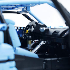 1:8 The Ultimate Ferrari F40 Supercar, Gulf Blue Custom Edition (4026 PCS)