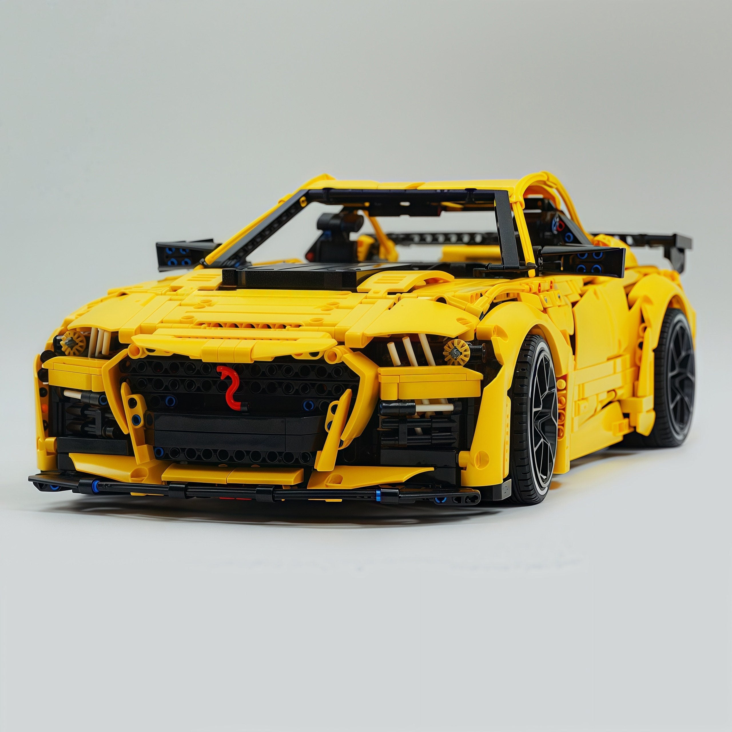 1: 8 Ford Shelby GT500, Yellow Customized Version (3400PCS)
