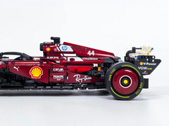 Coche Ferrari SF-25 F1 a escala 1:8 | Edición Borgoña pintada a medida (1900 piezas)