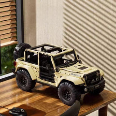 1: 6 Jeep Wrangler Off-Road Pickup with Remove Control, Electric Telescopic Hook, Tank Turn, Exclusive Wheel Arch, 3621 Pcs