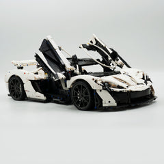 1: 8 The Ultimate McLaren P1 | White Custom Edition(3893 PCS)