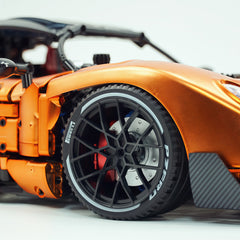 El superdeportivo Pagani Utopia definitivo a escala 1:8 | Edición limitada V12 italiano exótico dorado champán (3314 piezas)