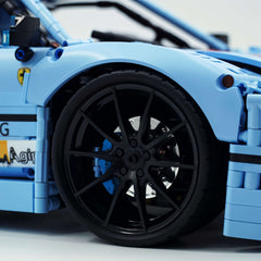 1:8 The Ultimate Ferrari F40 Supercar, Gulf Blue Custom Edition (4026 PCS)