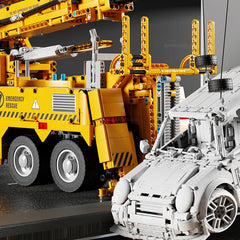 Remote Controlled Road Rescue Truck | Large Pneumatic Crane Trailer Wrecker(4915pcs)