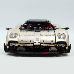 El superdeportivo Pagani Utopia definitivo a escala 1:8 | Edición limitada V12 italiano exótico dorado champán (3314 piezas)