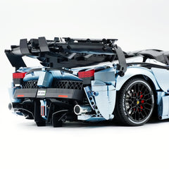 1: 8 LaFerrari FXXK EVO Custom Modified, The Captivating Bolivian B1lue Enamel Paint, Oversized Rear Wing (4739 Pcs)
