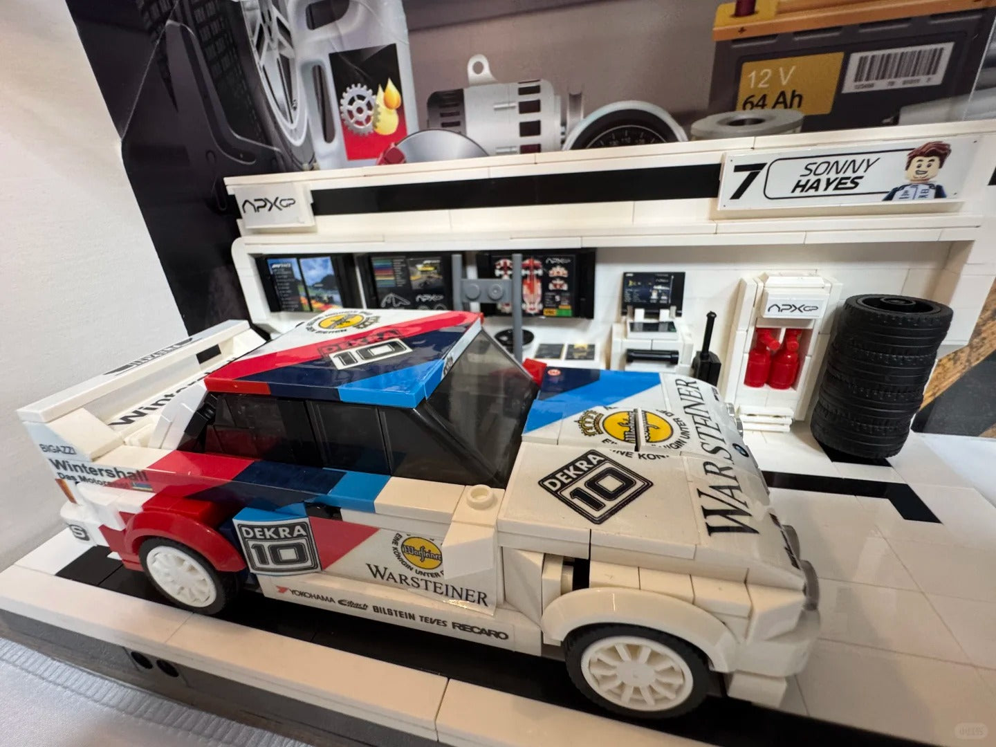 1: 24 BMW M3 E30 (367 PCS) - BAV BRICK