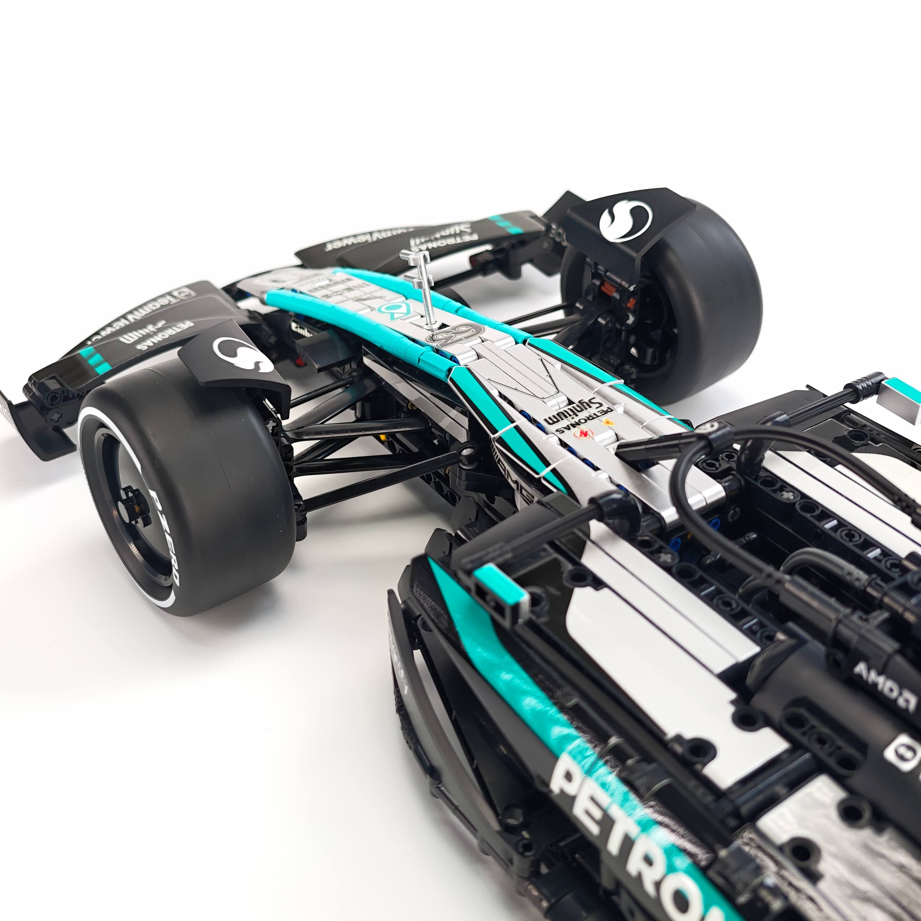 1:8 Mercedes-Benz W16 F1 Racing Car | Exclusive Racing Livery (1887+ PCS) - BAV BRICK
