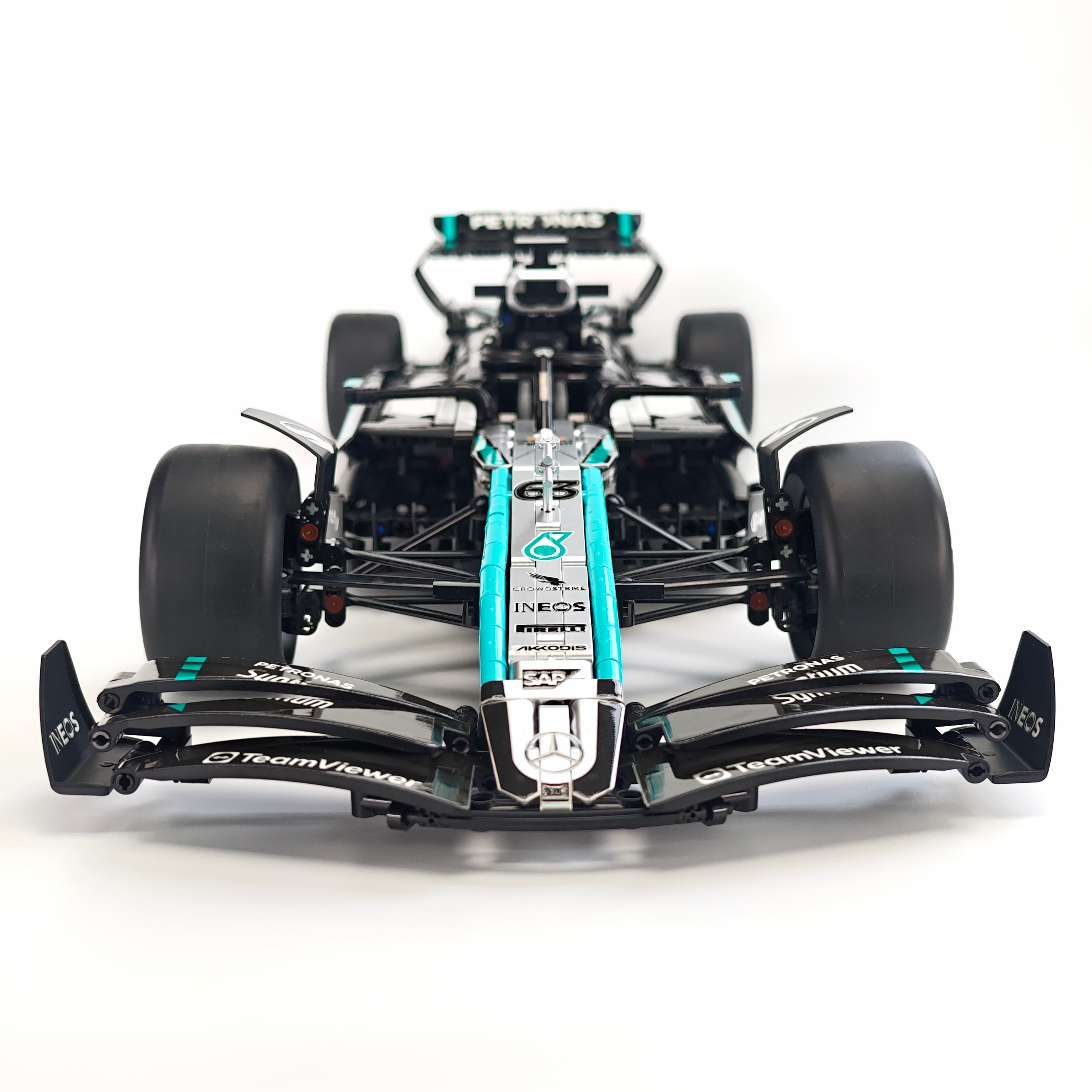 1:8 Mercedes-Benz W16 F1 Racing Car | Exclusive Racing Livery (1887+ PCS) - BAV BRICK