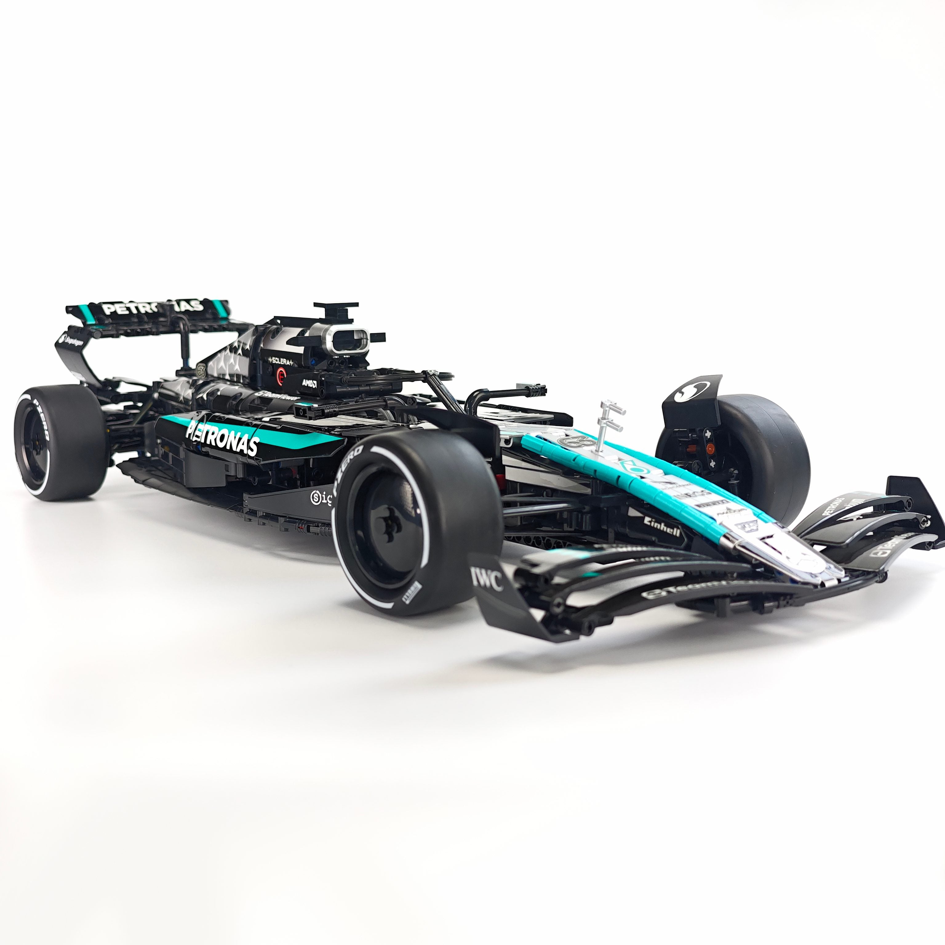 1:8 Mercedes-Benz W16 F1 Racing Car | Exclusive Racing Livery (1887+ PCS) - BAV BRICK
