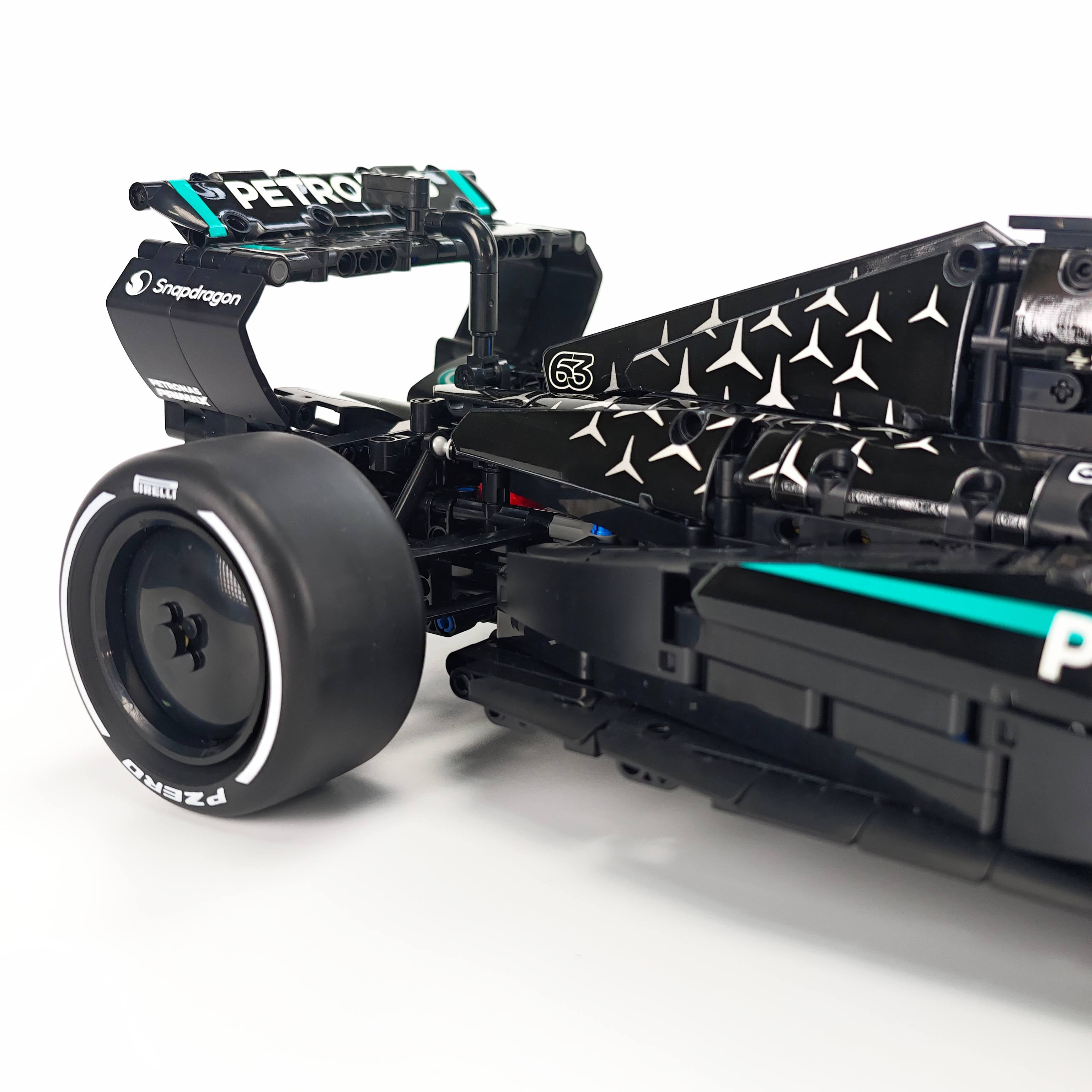 1:8 Mercedes-Benz W16 F1 Racing Car | Exclusive Racing Livery (1887+ PCS) - BAV BRICK
