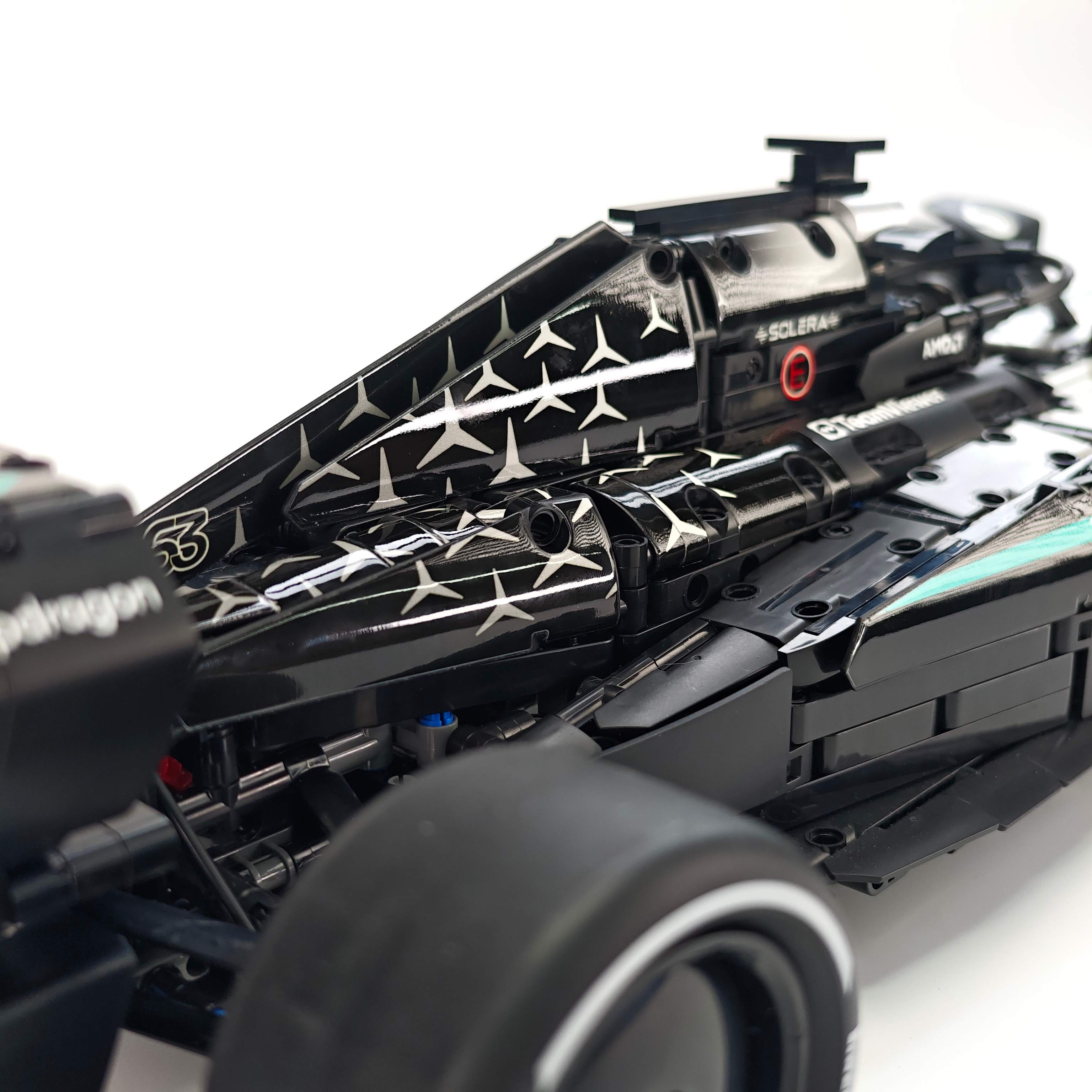 1:8 Mercedes-Benz W16 F1 Racing Car | Exclusive Racing Livery (1887+ PCS) - BAV BRICK