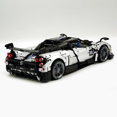 1:8 Pagani Huayra bañado en plata Ultimate Edition (4708 piezas)