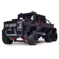 Mercedes G63 6X6 Off-Road, 1:8 Scale Pickup Model (3300 Pieces)