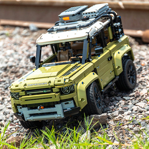 Land Rover Defender, Removable Roof Rack, Rotating Gear to Recover the ...