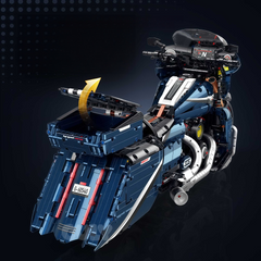 1:5 Harley-Davidson Street Glide Motorcycle | Glossy Starry Sky Blue Painted Edition(2410 PCS) - BAV BRICK